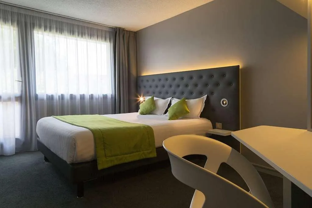 The Originals City, Hotel Les Caps, Saint-Brieuc Est Ламбаль 3*,  Франция