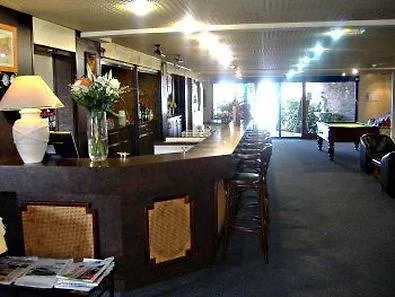 The Originals City, Hotel Les Caps, Saint-Brieuc Est Ламбаль